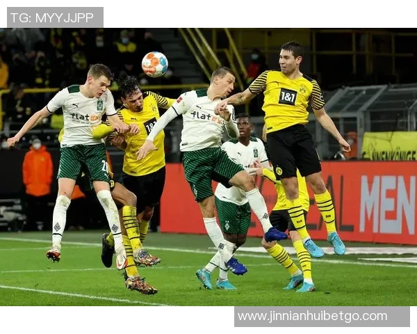 国米积极洽谈引进哈伊杜克18岁中卫姆拉契奇球员已表示愿意加盟