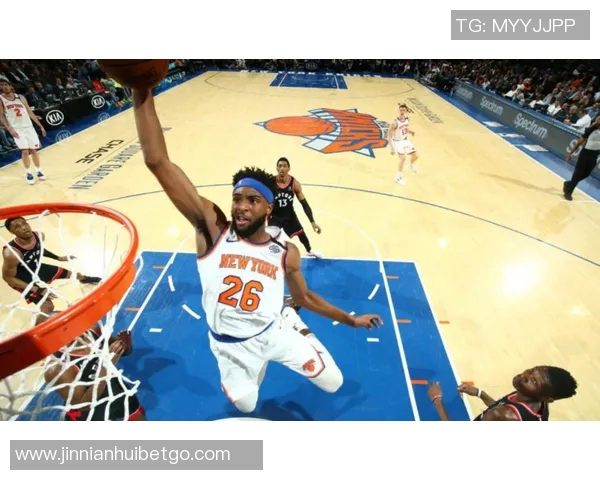 火记:米切尔罗宾逊抢进攻篮板能力强大亚当斯是否能与之抗衡 火记:米切尔罗宾逊抢进攻篮板能力强大亚当斯是否能与之抗衡