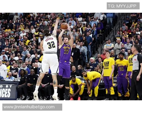 夸梅直言东契奇防守软弱湖人明星球员缺乏协防默契